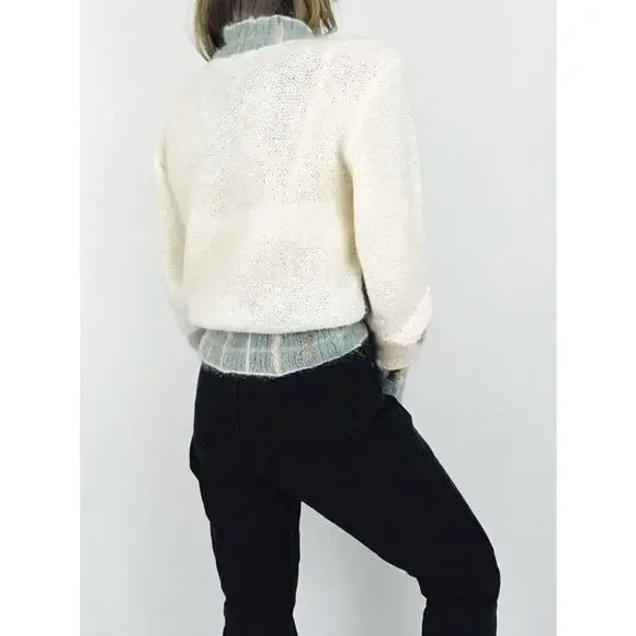 Vintage Intarsia Patterned Hand-Knit SweaterSize L Crew & Scoop Necks